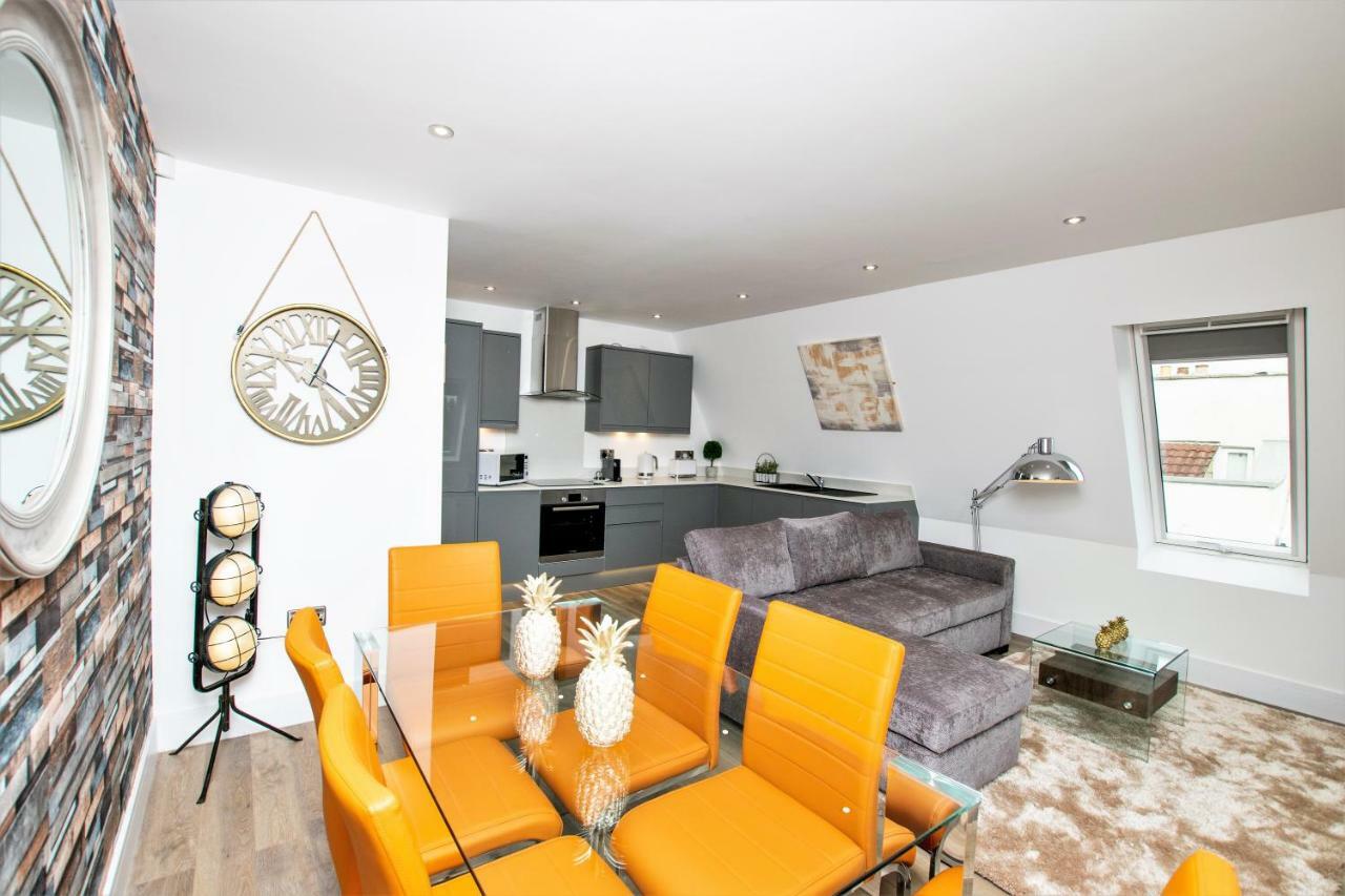 Rowan Tree - Your Apartment Bristol Exteriör bild